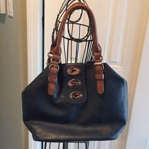 Women's navy blue pocketbook
